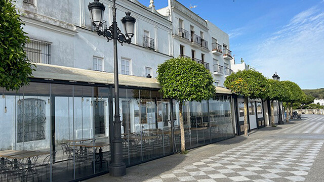 paseo de la corredera en Vejer de la Frontera